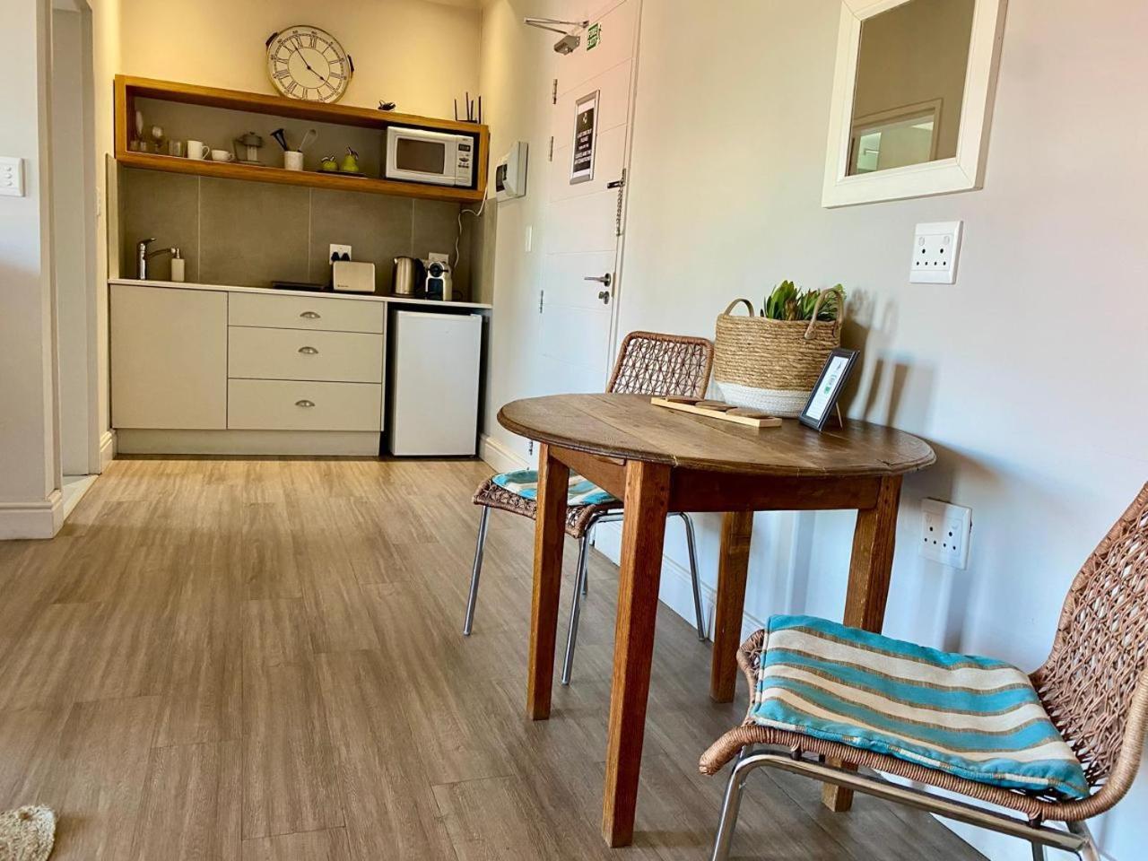Hermanus Waterfront Apartment 객실 사진